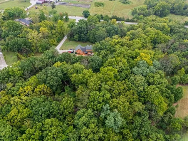 $525,000 | 17806 Redbud Circle, Pleasant Hill, MO 64080