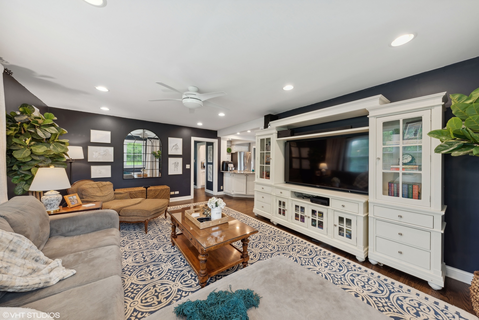 224 Orchard Road North Barrington, IL 60010 - Photo 15 of 34 a living room with furniture and a flat screen tv
