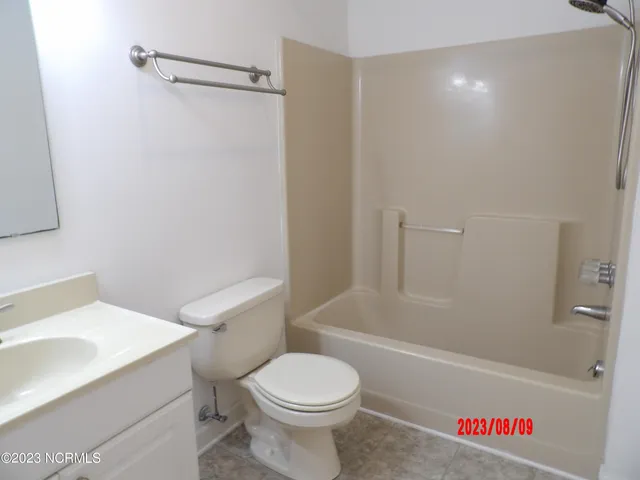 $1,800 | 101 Woodcrest Circle, New Bern, NC 28560