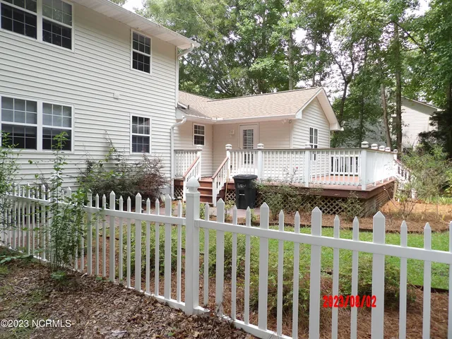 $1,800 | 101 Woodcrest Circle, New Bern, NC 28560