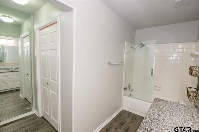 $1,650 | 5825 Hollytree Drive, Tyler, TX 75703