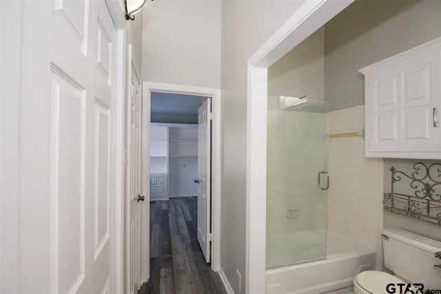 $1,650 | 5825 Hollytree Drive, Tyler, TX 75703