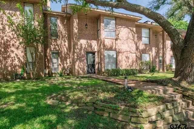 $1,650 | 5825 Hollytree Drive, Tyler, TX 75703