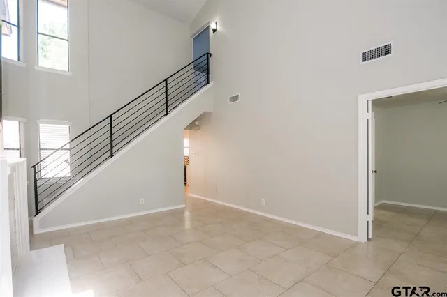 $1,650 | 5825 Hollytree Drive, Tyler, TX 75703