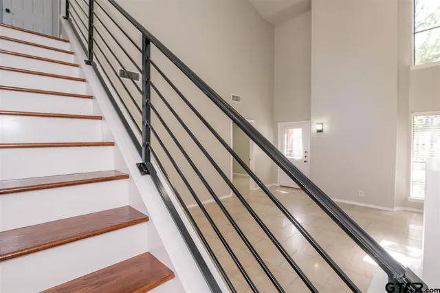 $1,650 | 5825 Hollytree Drive, Tyler, TX 75703