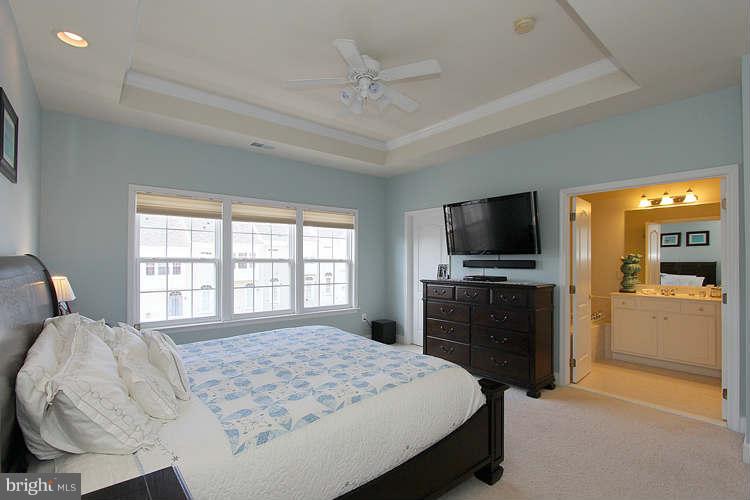 628 Cedar Spring Street Gaithersburg, MD 20877 - Photo 16 of 29 Bedroom