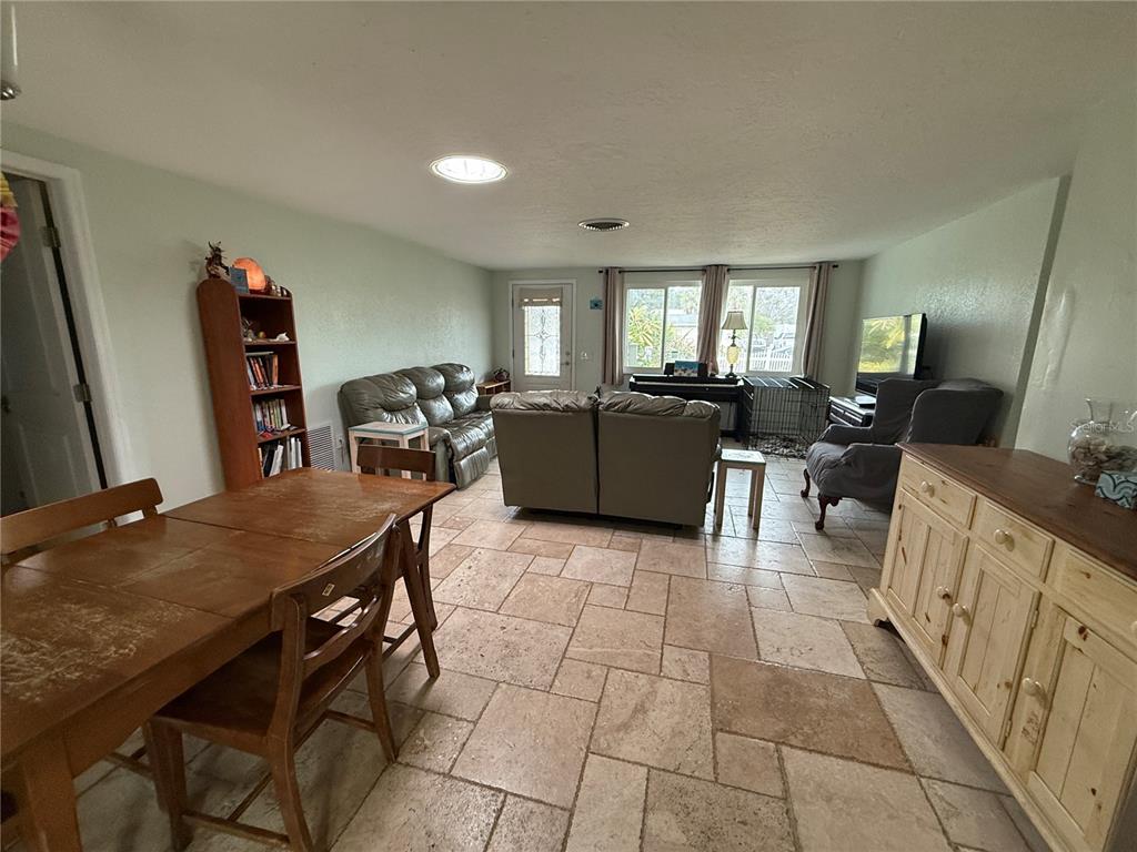 644 Tanager Road Venice, FL 34293 - Photo 4 of 16