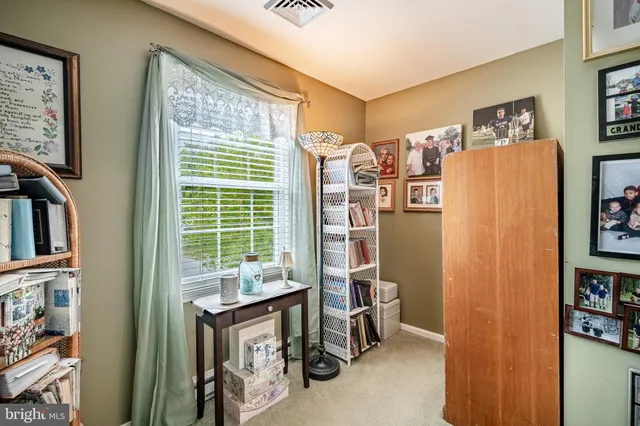 $305,000 | 10 Courtney Lane, Thorndale, PA 19372