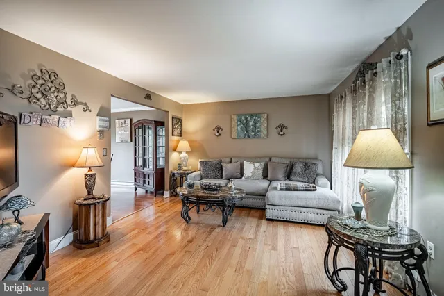 $305,000 | 10 Courtney Lane, Thorndale, PA 19372