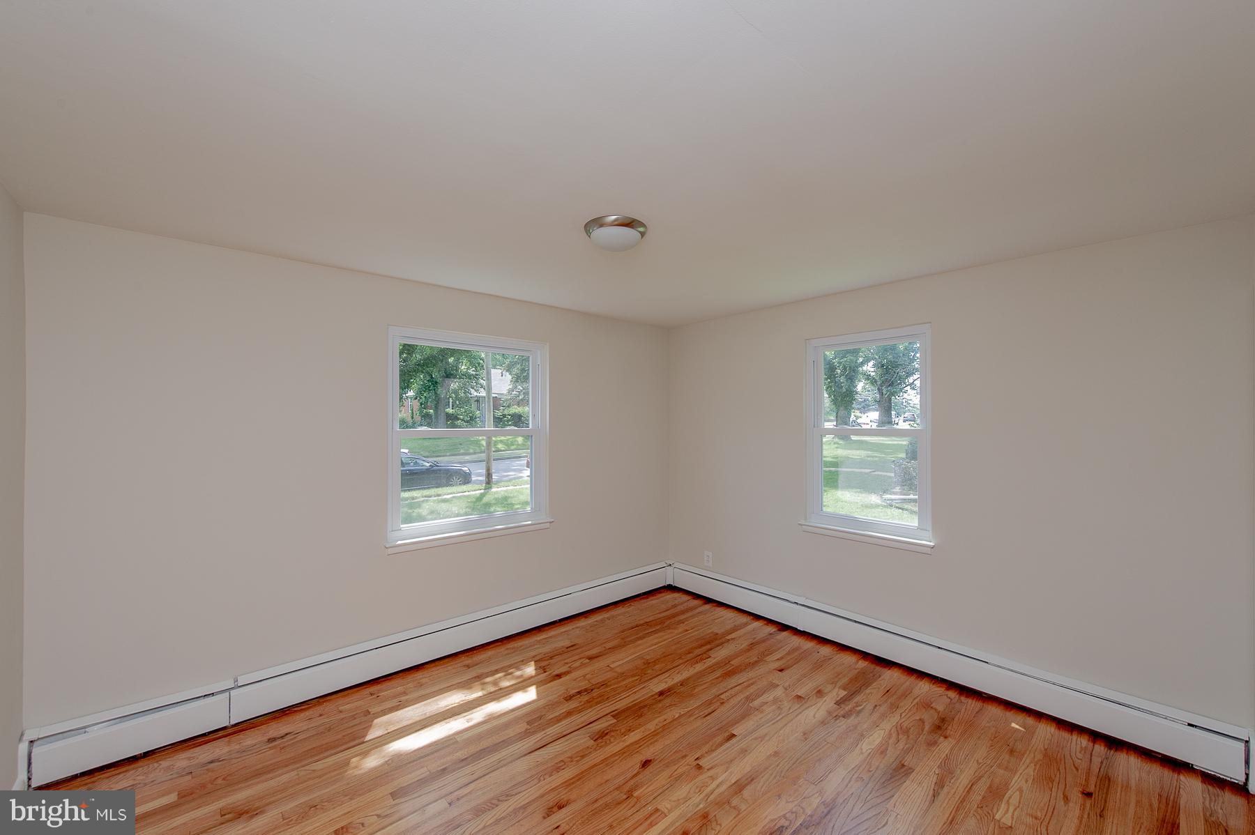 712 Cliffedge Road Baltimore, MD 21208 - Photo 14 of 27 Bedroom