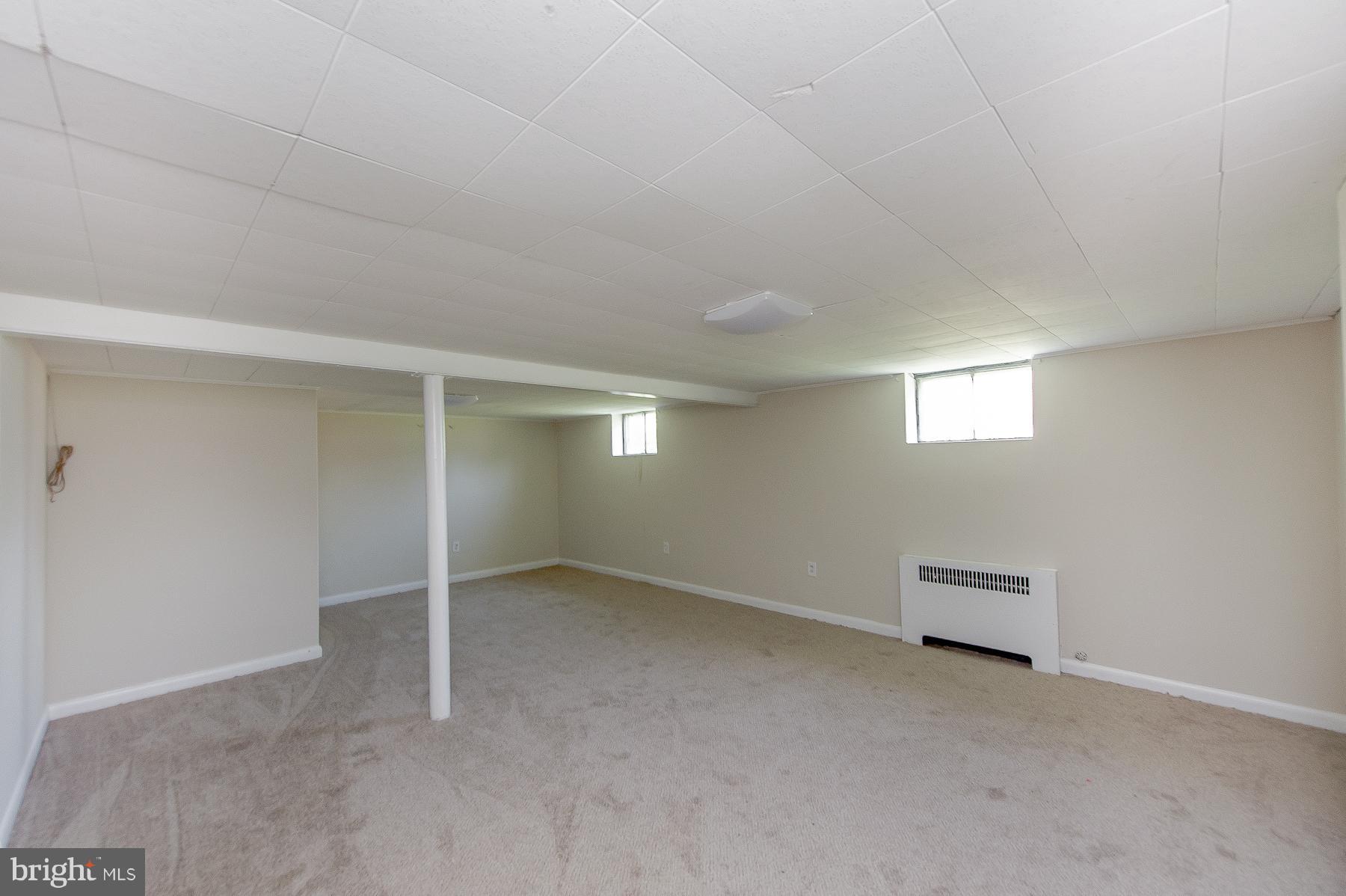 712 Cliffedge Road Baltimore, MD 21208 - Photo 22 of 27 Family Room