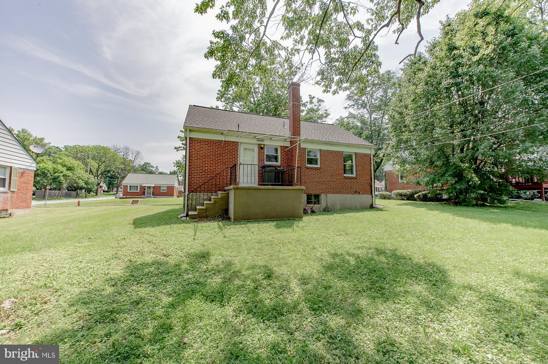712 Cliffedge Road Baltimore, MD 21208 - Photo 27 of 27 Exterior (Rear)
