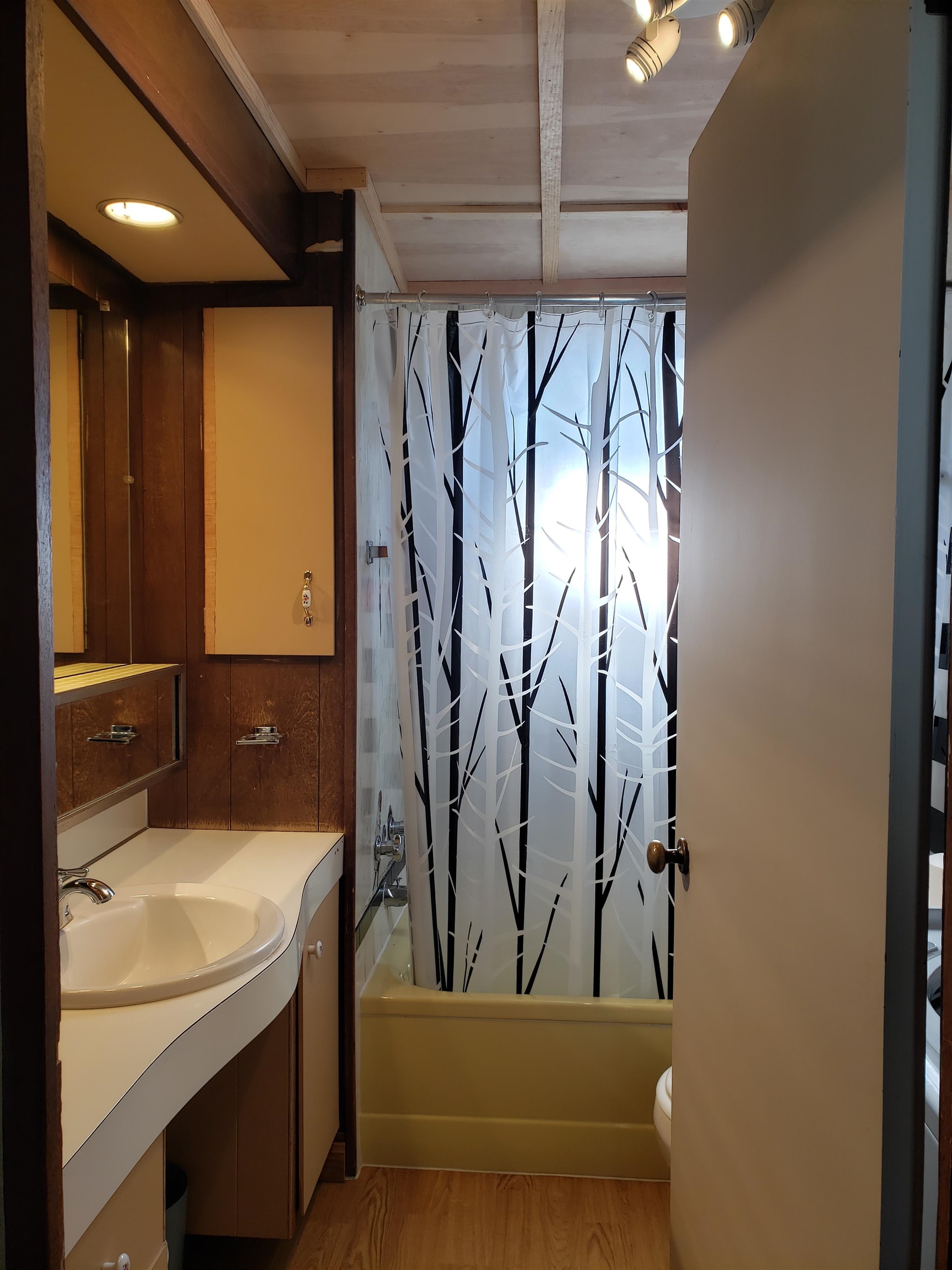 11 Valley Road Brattleboro, VT 05301 - Photo 12 of 20 Gallery Image 12