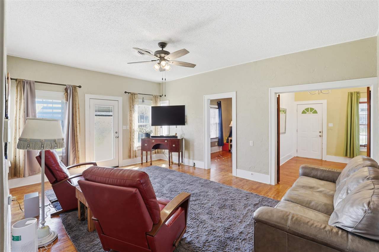 809 Locust Street Perry, OK 73077 - Photo 13 of 42 Gallery Image 13