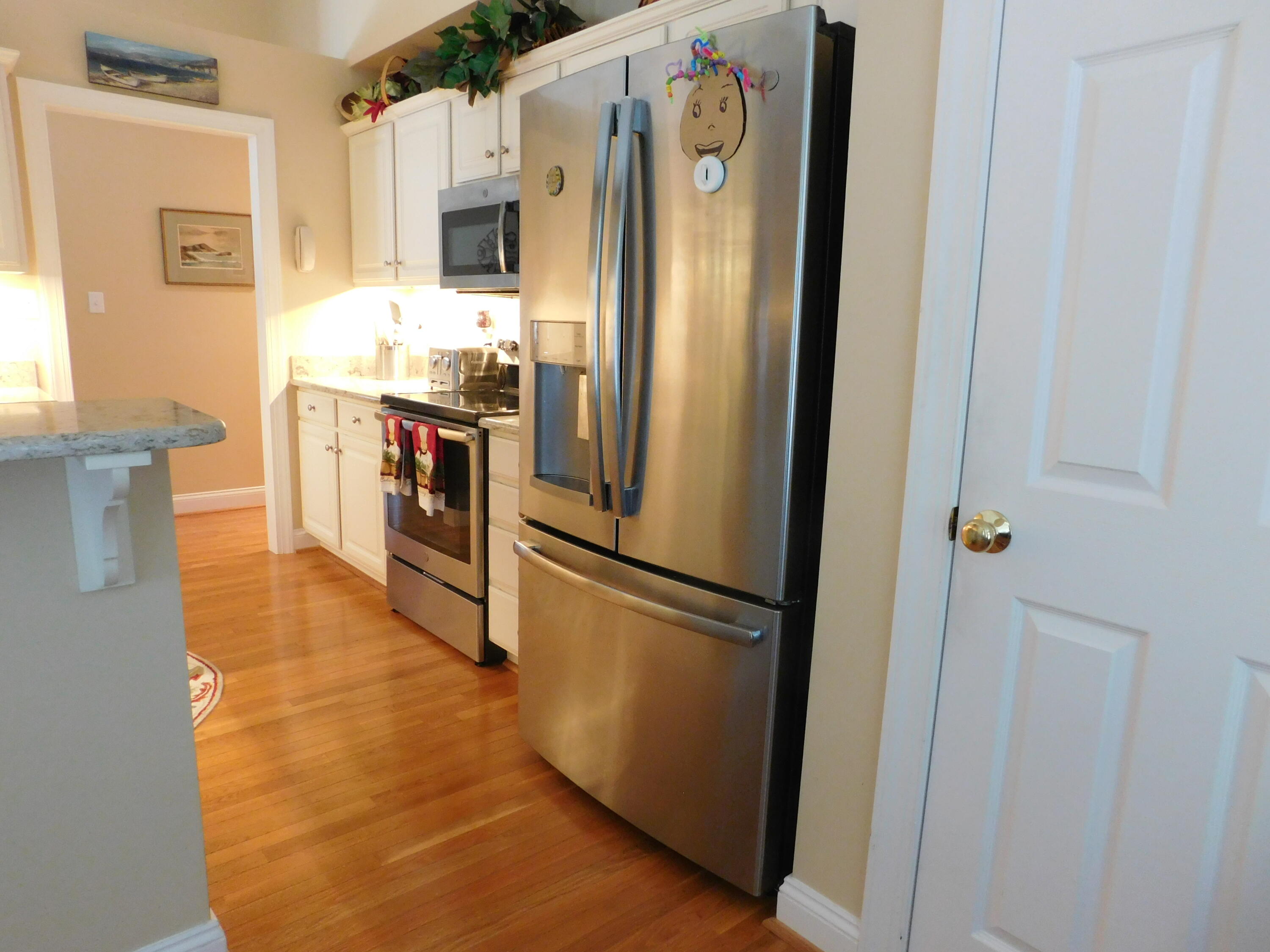 5722 Huntridge Road Roanoke, VA 24012 - Photo 18 of 79 Kitchen