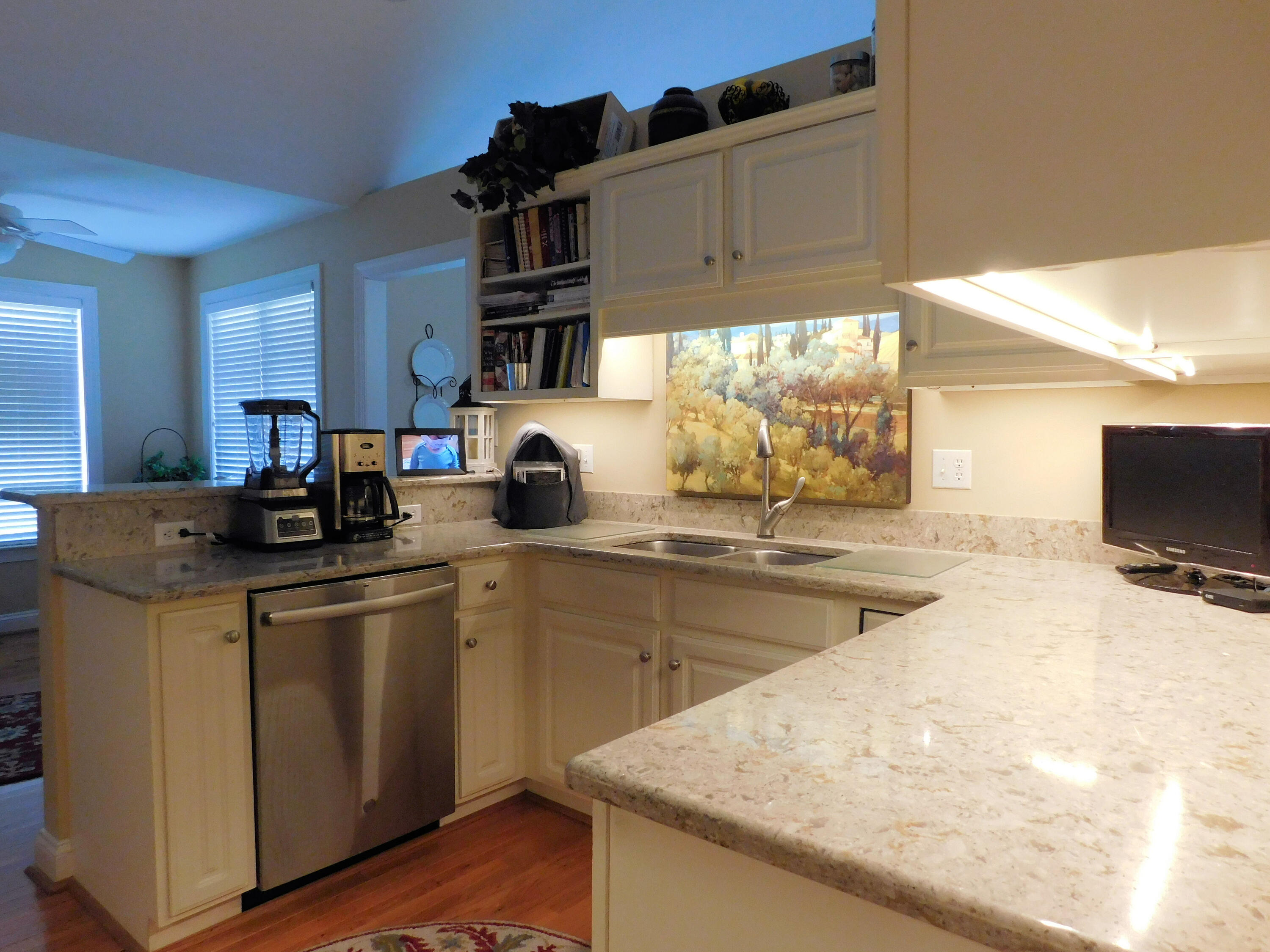 5722 Huntridge Road Roanoke, VA 24012 - Photo 20 of 79 Kitchen