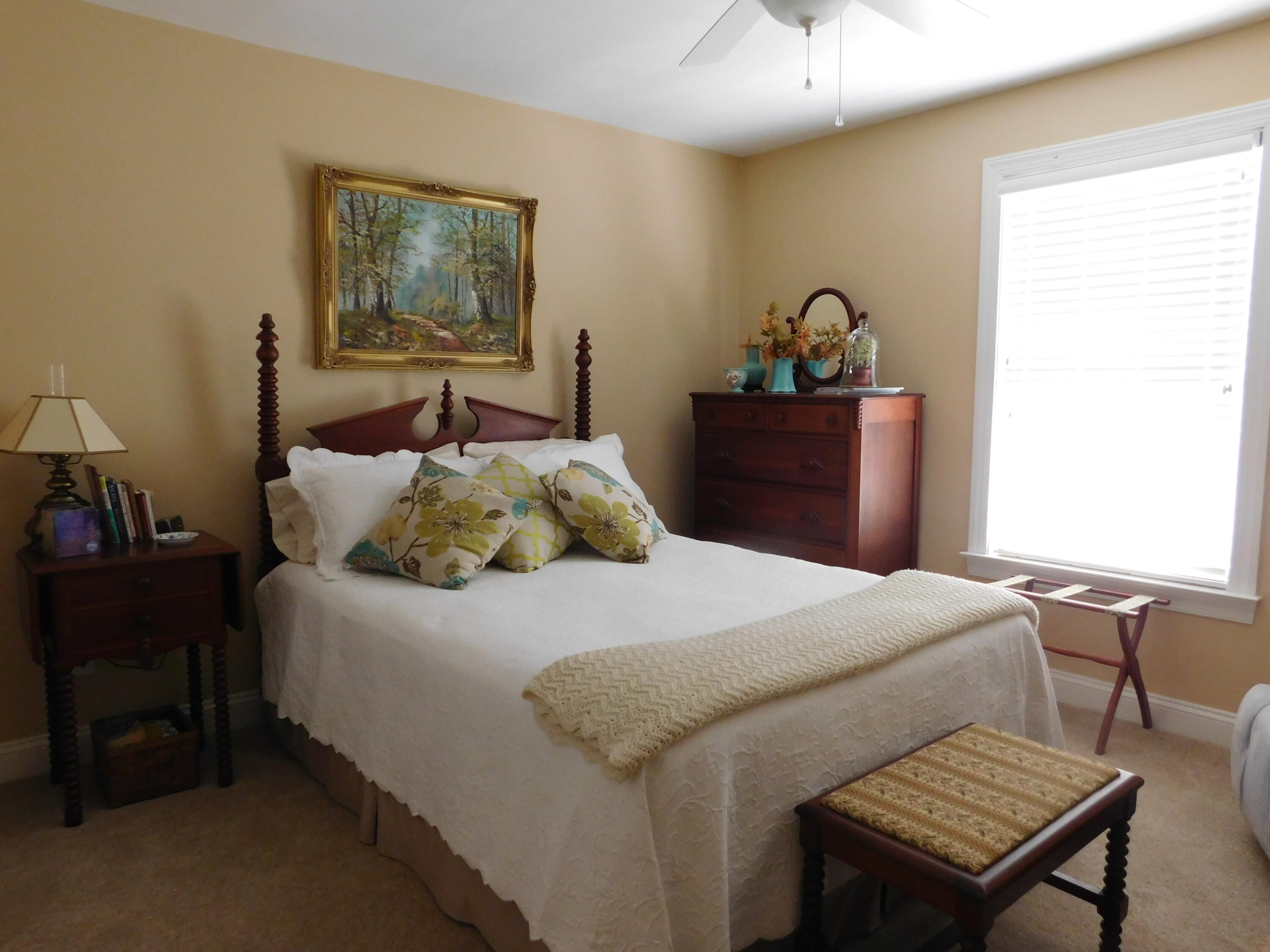 5722 Huntridge Road Roanoke, VA 24012 - Photo 29 of 79 Bedroom 1