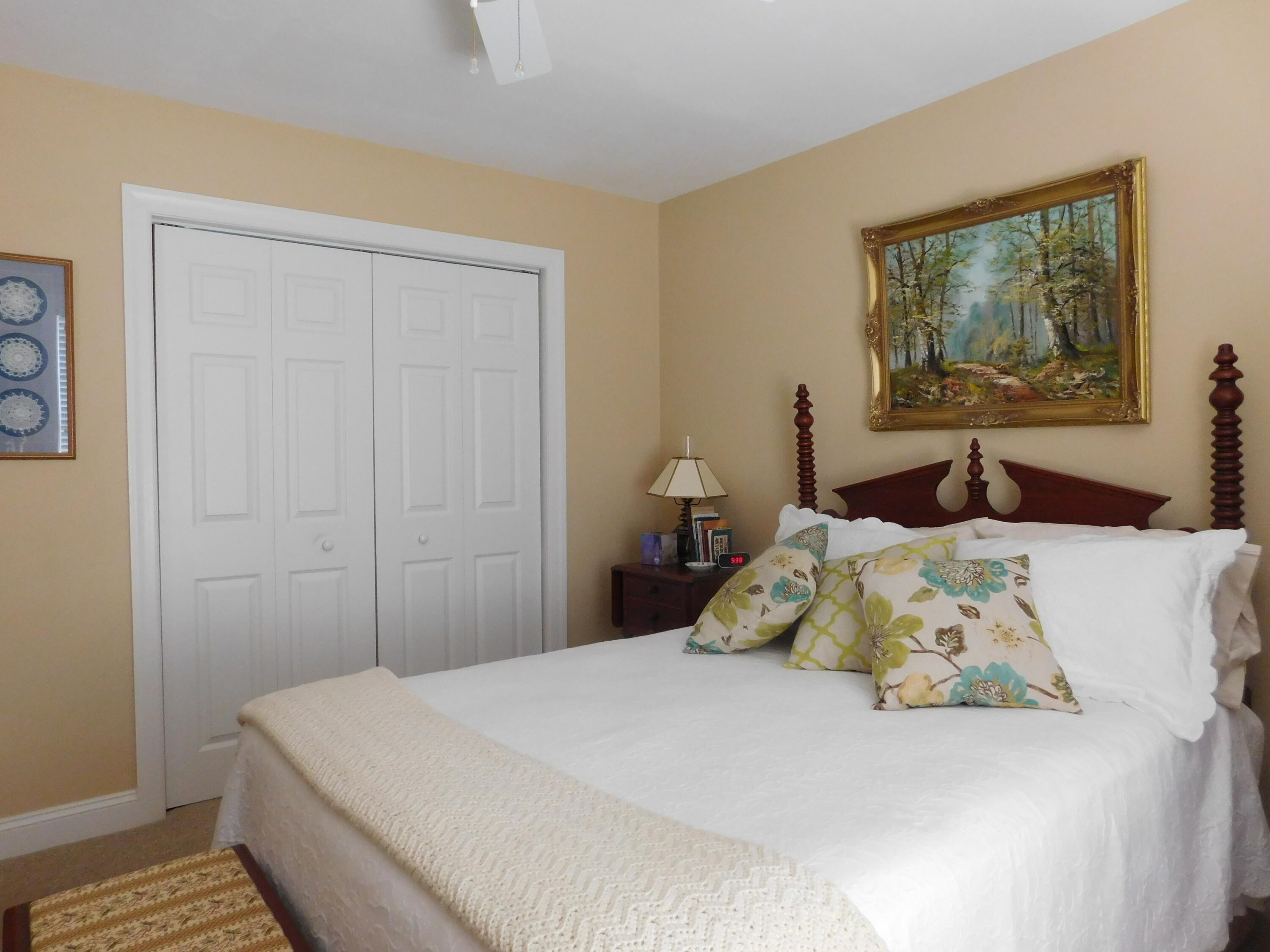 5722 Huntridge Road Roanoke, VA 24012 - Photo 31 of 79 Bedroom 1