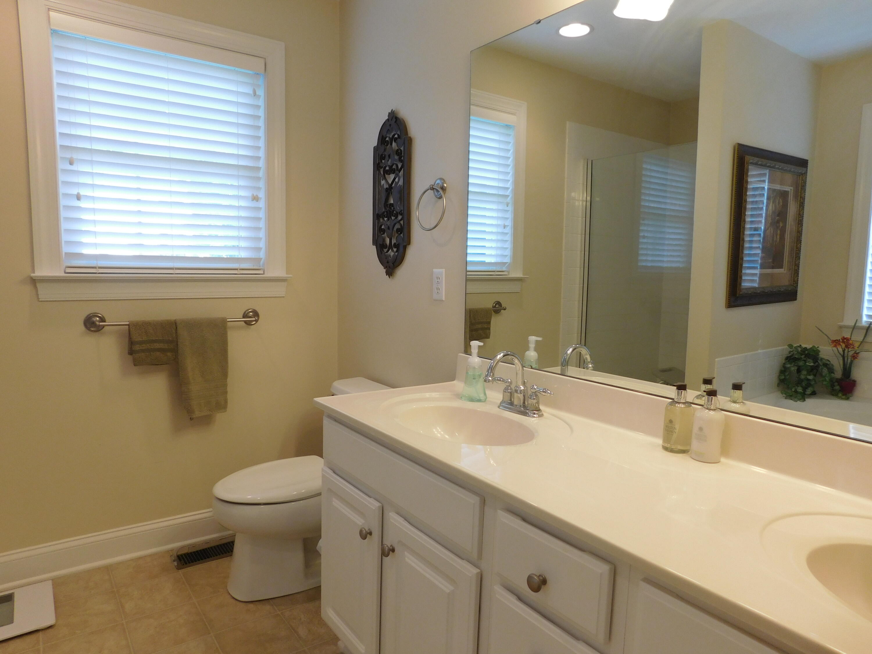 5722 Huntridge Road Roanoke, VA 24012 - Photo 43 of 79 Master Suite