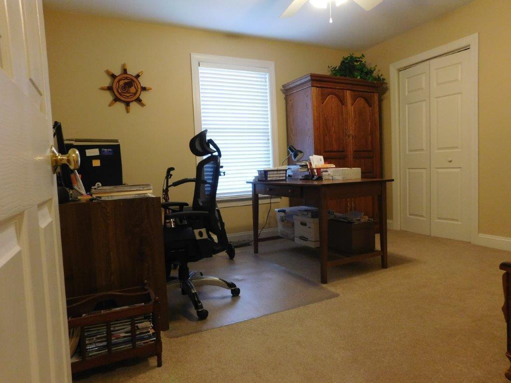 5722 Huntridge Road Roanoke, VA 24012 - Photo 55 of 79 Bedroom 2