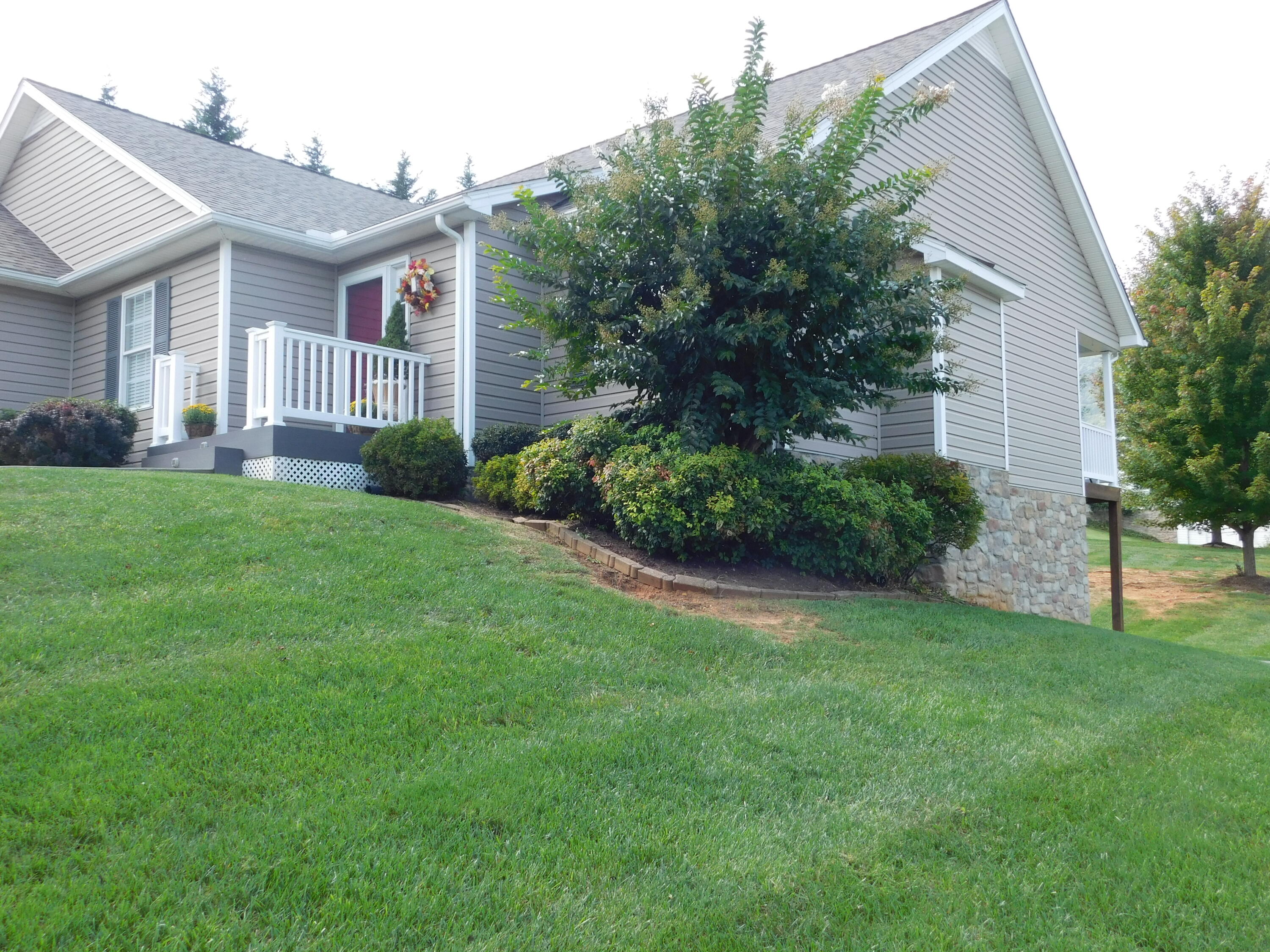 5722 Huntridge Road Roanoke, VA 24012 - Photo 69 of 79 Stone/Vinyl construction