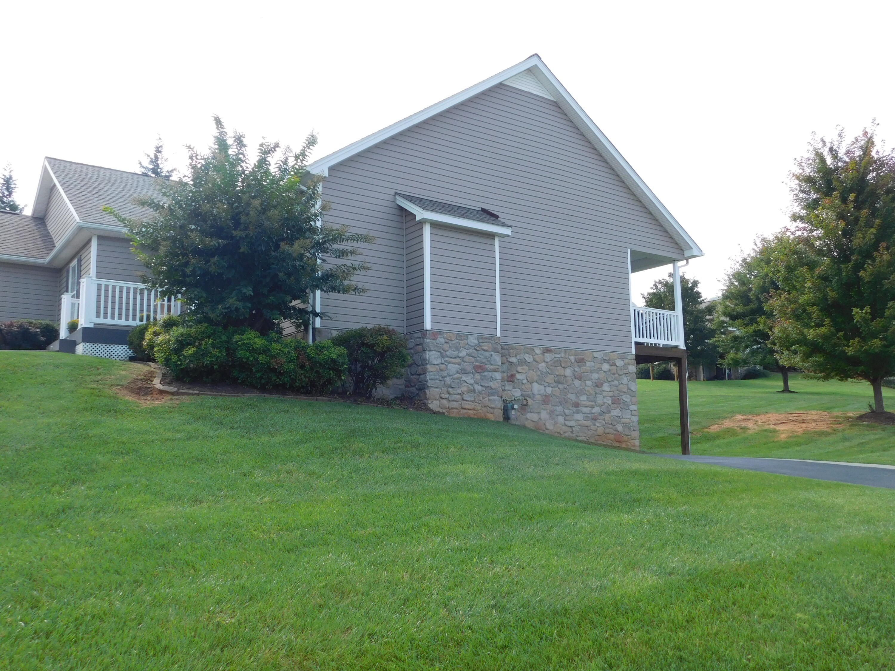 5722 Huntridge Road Roanoke, VA 24012 - Photo 70 of 79 Samuels Gate subdivision