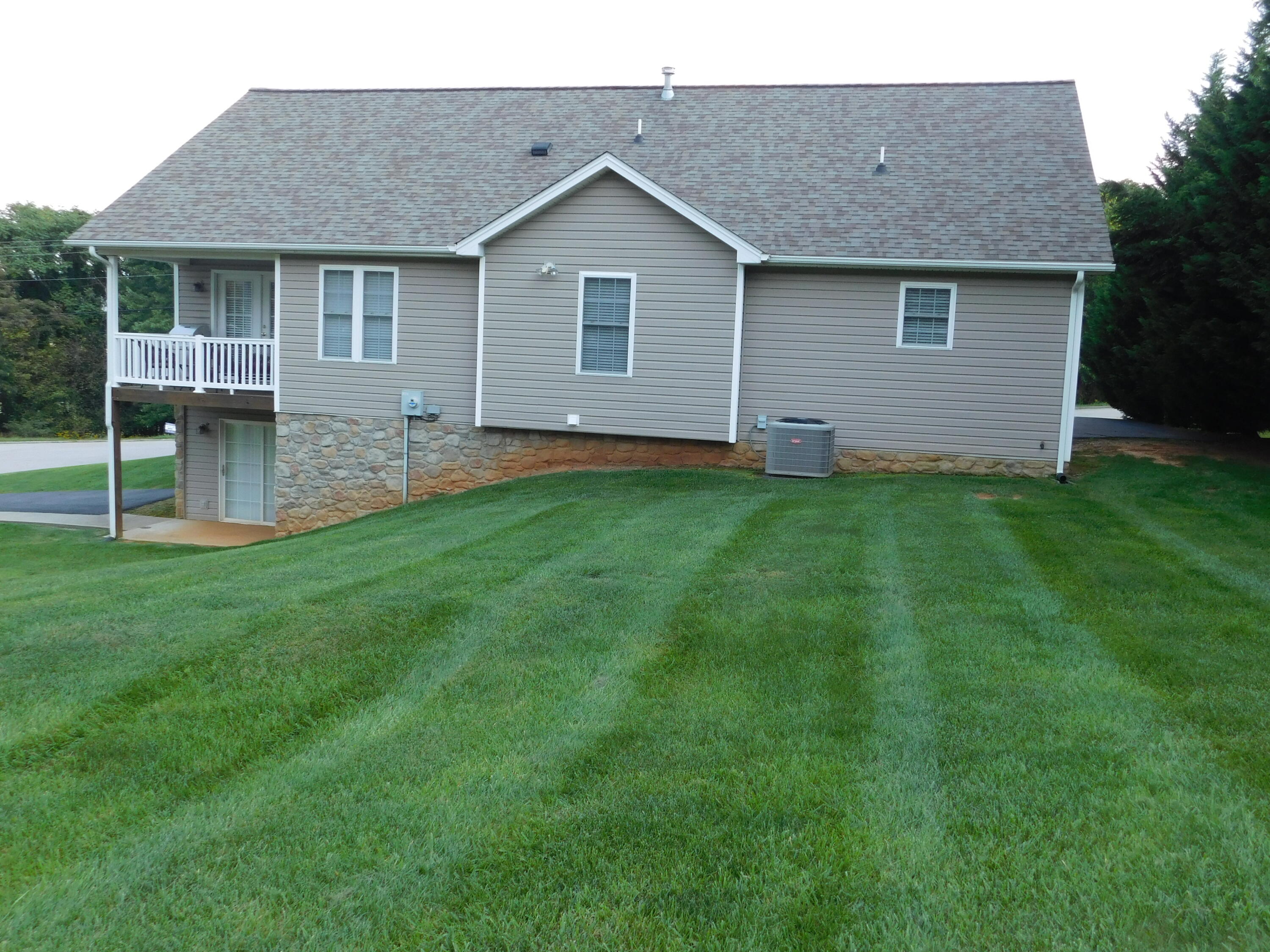 5722 Huntridge Road Roanoke, VA 24012 - Photo 73 of 79 Roof last 3-4 yrs.