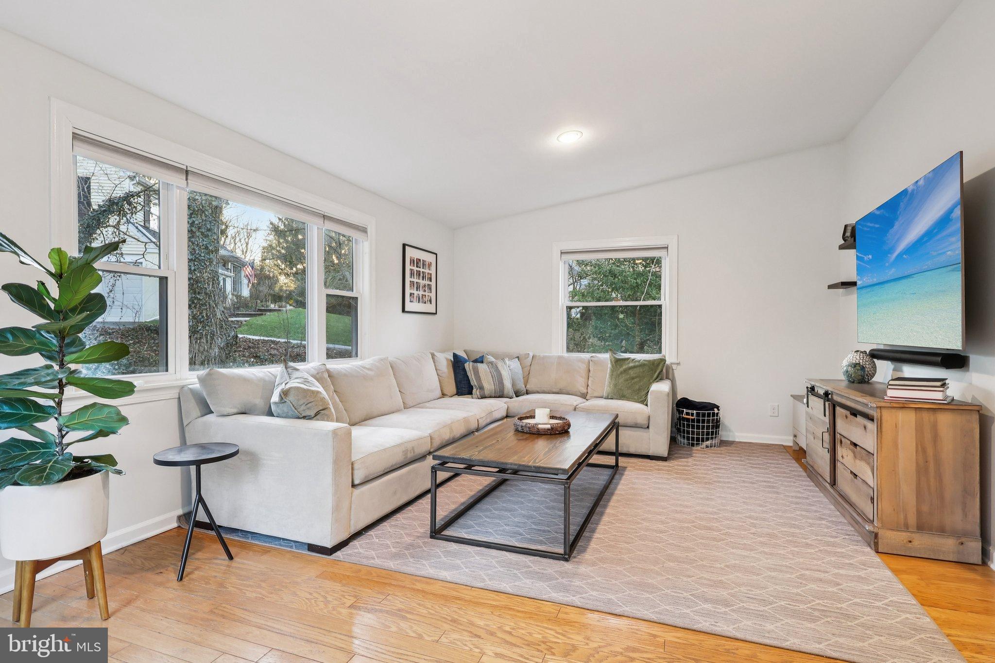 284 Croton Road Wayne, PA 19087 - Photo 15 of 48 Family Room