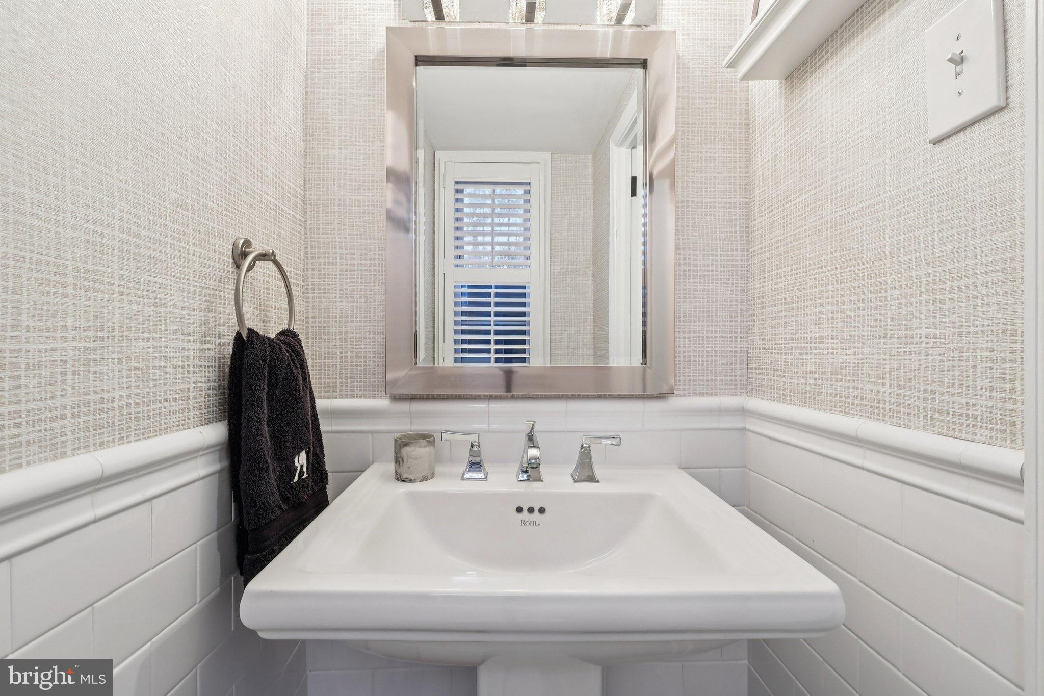 284 Croton Road Wayne, PA 19087 - Photo 20 of 48 Half Bath