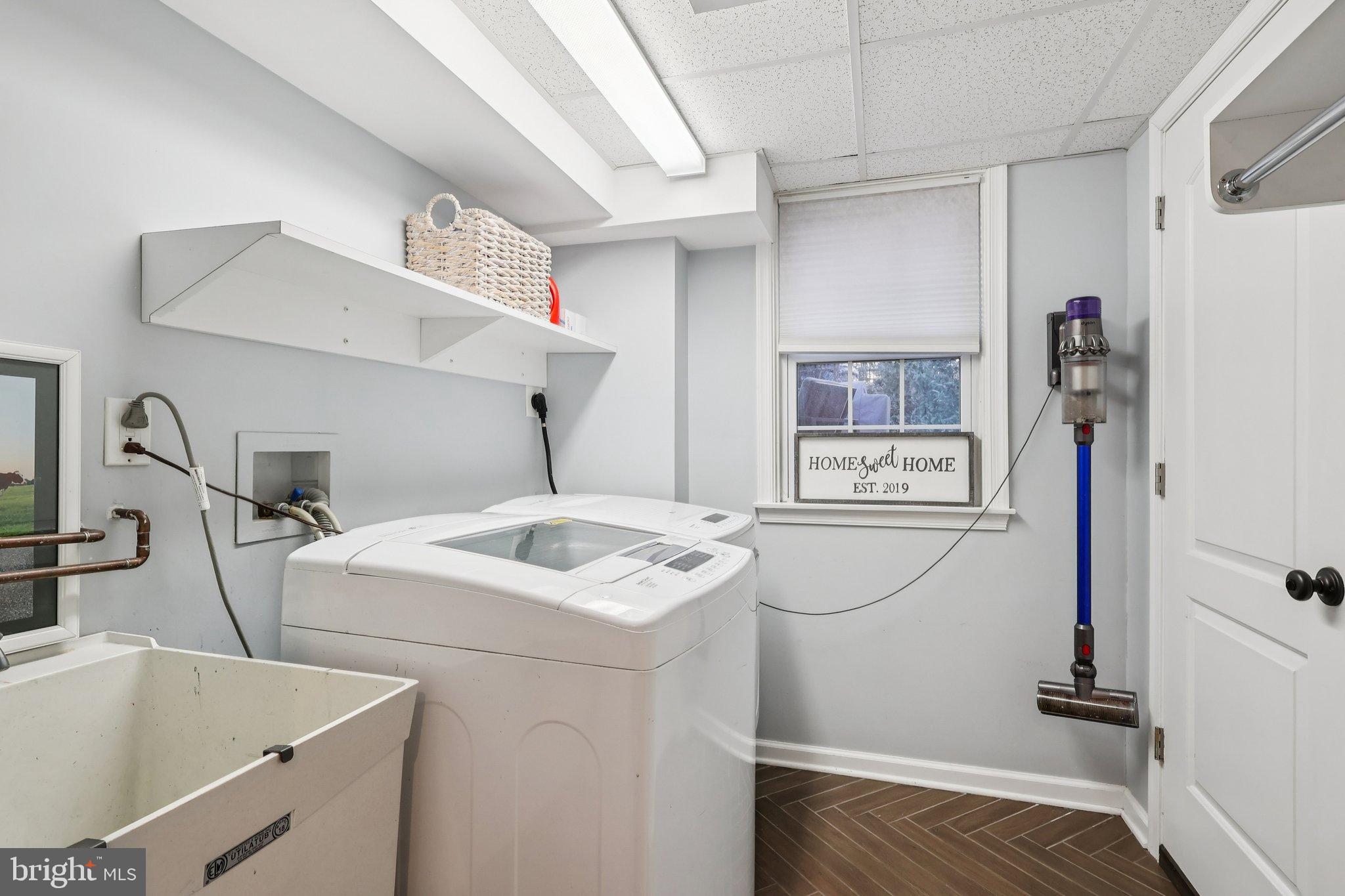 284 Croton Road Wayne, PA 19087 - Photo 33 of 48 Bright and functional laundry space.
