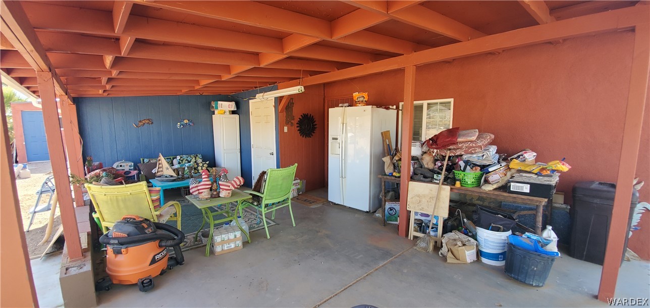 564 Bacobi Road Golden Valley, AZ 86413 - Photo 27 of 50 a outdoor dining space with furniture