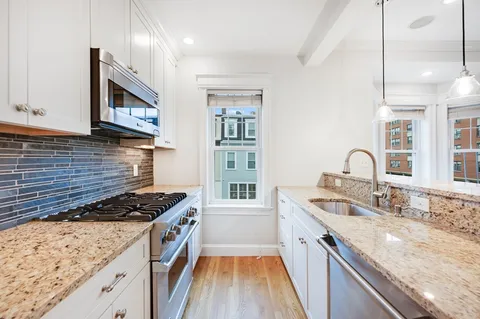 $539,000 | 504 East 8th Street, Unit 2, Boston, MA 02127