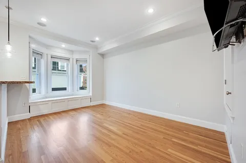 $539,000 | 504 East 8th Street, Unit 2, Boston, MA 02127
