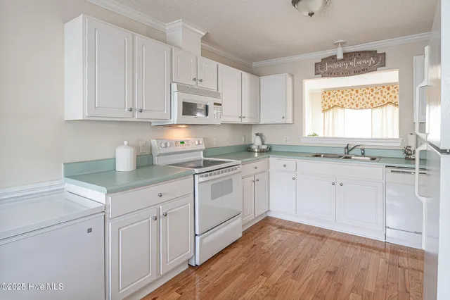 $190,000 | 4160 Dudleys Grant Drive, Unit F, Winterville, NC 28590