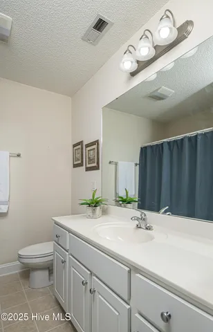 $190,000 | 4160 Dudleys Grant Drive, Unit F, Winterville, NC 28590