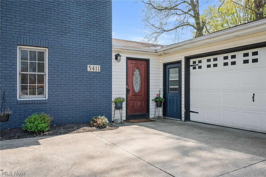 5411 West Heisley Road Mentor, OH 44060 - Photo 4 of 49
