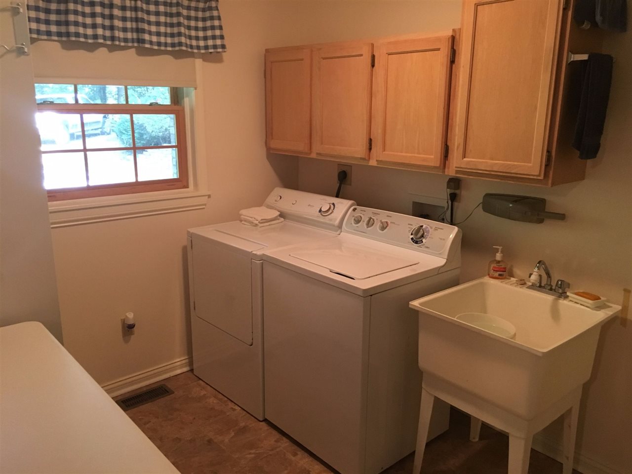 435 Clutter Road Lynnville, IN 47619 - Photo 14 of 26 Gallery Image 14
