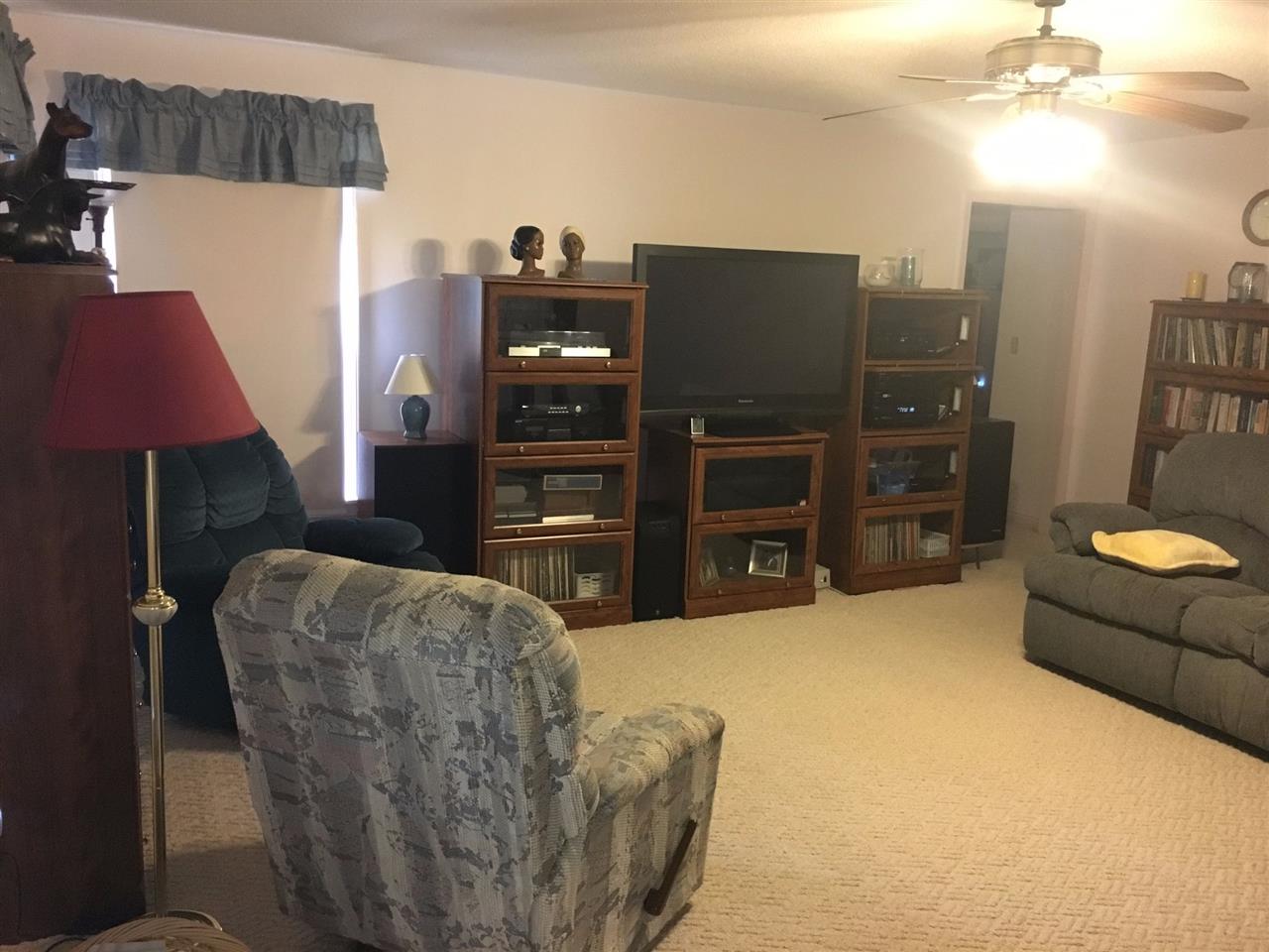 435 Clutter Road Lynnville, IN 47619 - Photo 17 of 26 Gallery Image 17