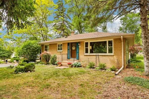 $319,000 | 1561 South 169th Street, Unit 1575, New Berlin, WI 53151