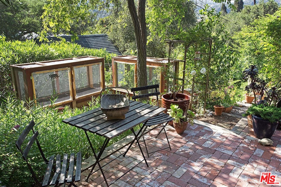 21487 Encina Road Topanga, CA 90290 - Photo 40 of 54 Gallery Image 40