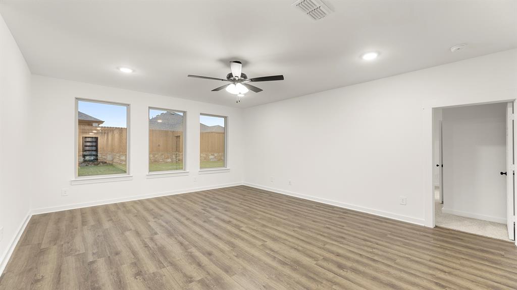 1317 Rothland Lane Red Oak, TX 75154 - Photo 11 of 28 15. 1317 Rothland - Family