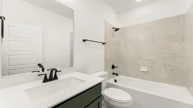 $384,990 | 1317 Rothland Lane, Red Oak, TX 75154