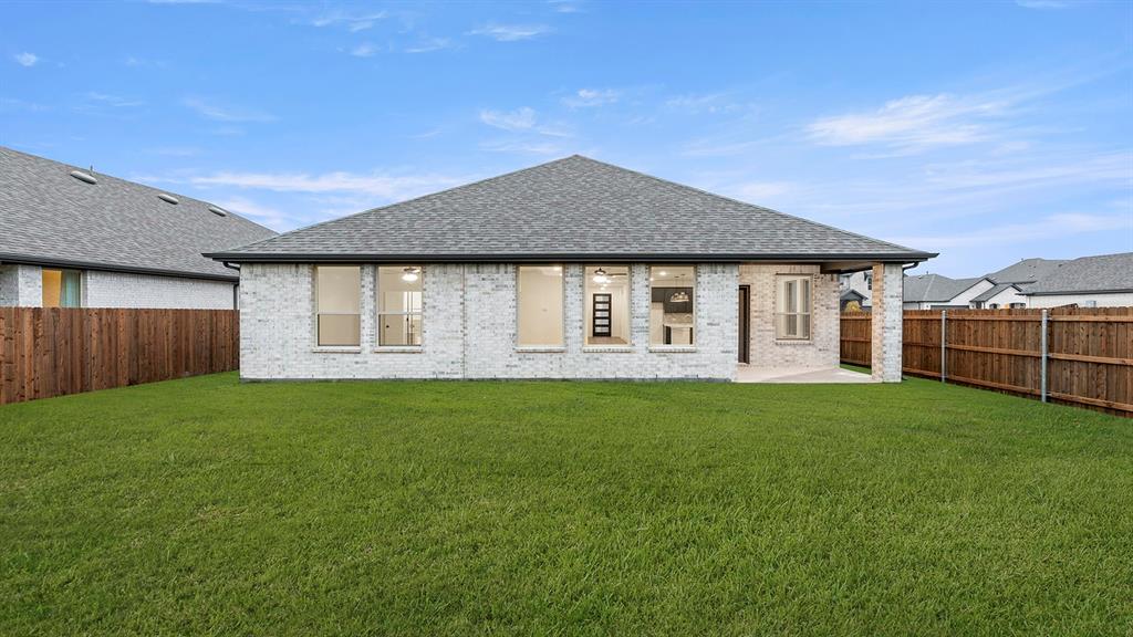 1317 Rothland Lane Red Oak, TX 75154 - Photo 27 of 28 26. 1317 Rothland - Back