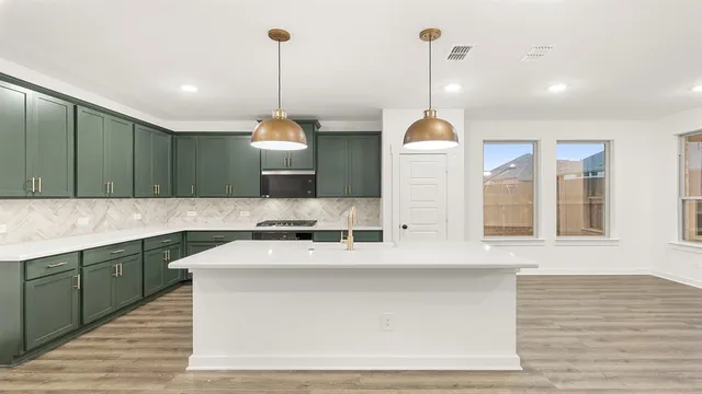 $384,990 | 1317 Rothland Lane, Red Oak, TX 75154