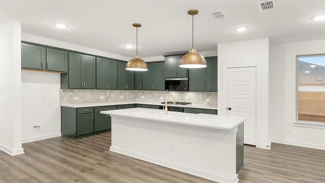 $384,990 | 1317 Rothland Lane, Red Oak, TX 75154