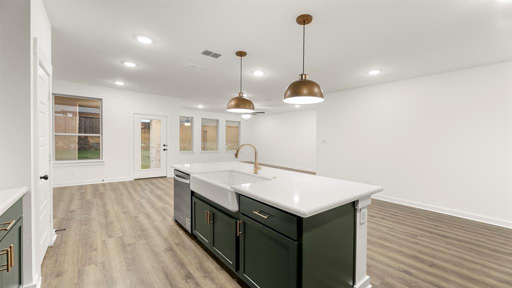 1317 Rothland Lane Red Oak, TX 75154 - Photo 8 of 28 12. 1317 Rothland - Kitchen (4)