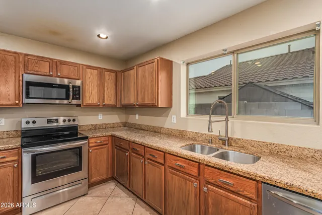 $542,400 | 3553 East Trigger Way, Gilbert, AZ 85297