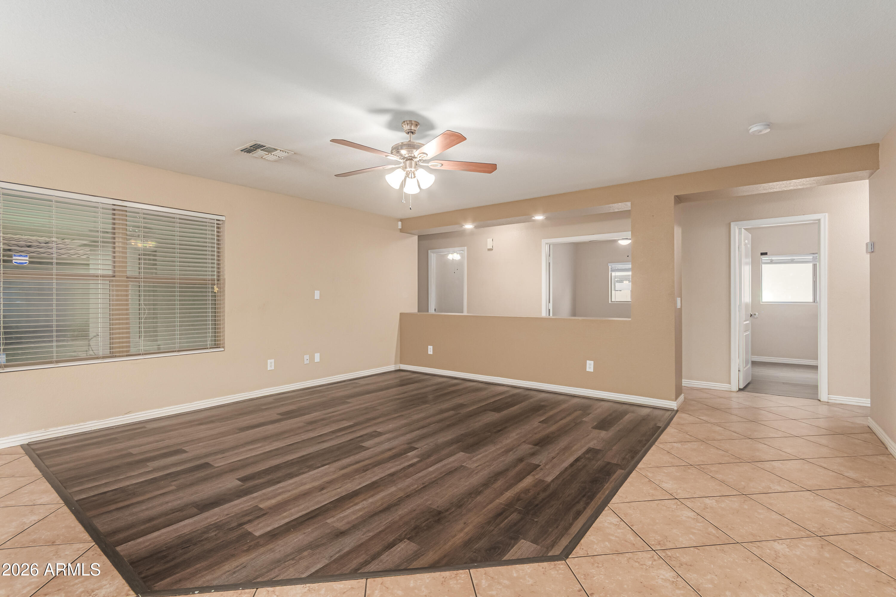 3553 East Trigger Way Gilbert, AZ 85297 - Photo 7 of 28 8