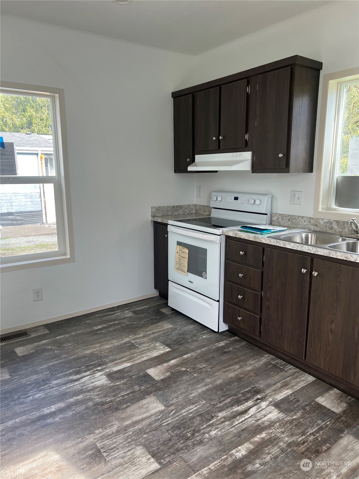 8878 Peavey Road, Unit 36 Sedro-Woolley, WA 98284 - Photo 13 of 14 Gallery Image 13
