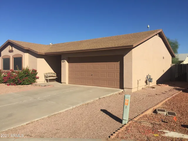 $1,500 | 704 West Shannons Way, Coolidge, AZ 85128